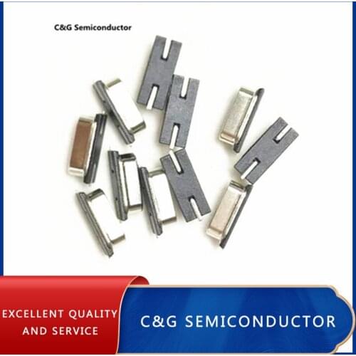 100PCS HC-49S 13.560MHZ 13.560M 13.560 13.56MHZ 49S SMD Crystal Oscillator
