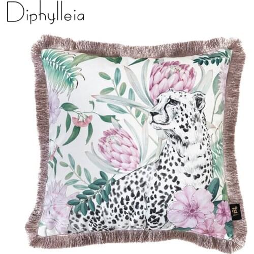 Diphylleia Cushion Cover Jungle Style Decorative Pillow Case Velvet WhiteLeopard Print Sofa Bedding Coussin Free Shipping