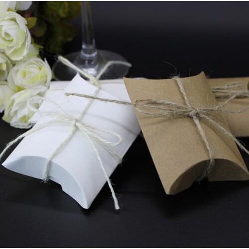 100pcs Wedding Gift Boxes Kraft Pillow Shape Wedding Favor Gift Box Party Candy Box Wholesales Festive Party Supplies