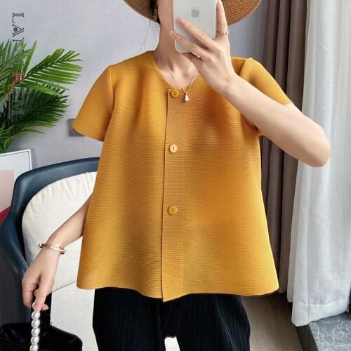 LANMREM short sleeve shirt three button round neck large Top Casual Pleated Womens Summer 2021 New Arrival 2K1362