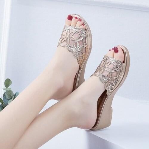 Plus Size Summer Fashion Women Peep toe Sandals Ladies Soft Comfortable Sexy Wedges Slippers Women Beach Casual Shoes