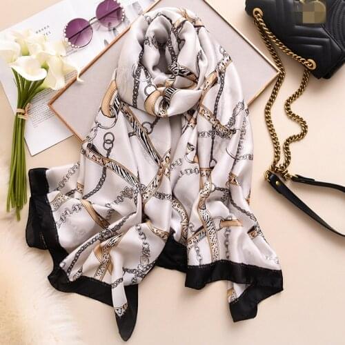 KOI LEAPING woman fashion spring and autumn Japan and South Korea warm scarf long air conditioning shawl chain sunscreen scarf