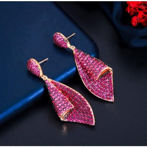 Creative Luxury Zircon Geometry Fine Needle Petal Earrings Elegant Vintage Ethnic Style Temperament Jewelry Wedding Accessories