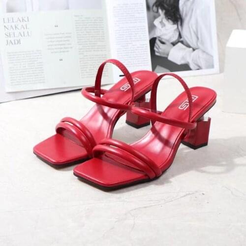 Womens Sandals 2021 Summer Fashion Medium Heel Fashion Over a Single Character Square Heel Roman Sandals