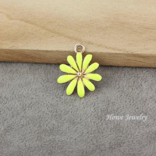 30 pcs/lot Enamel Alloy UV Gold-color Jewelry Yellow flower Pendants charms for bracelet necklace DIY jewelry making 80125