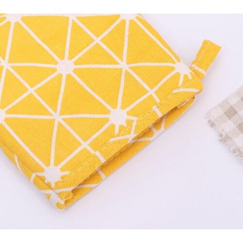 1pcs Fashion Non-slip Yellow Gray Cotton Kitchen Cooking Microwave Gloves Baking Oven Mitts