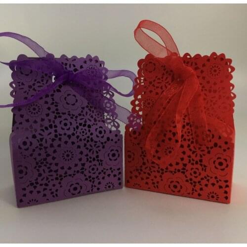 Freeshipping 100pcs Flower bdesign Laser Cut Wedding Candy Box Gifts Box Cake Box Party Supplies Party Favors Chocolate Box