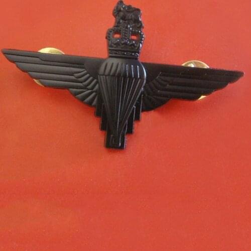 UK British ROYAL PARATROOPER METAL WINGS HAT BERET COCKADE CROWN BROOCH BADGE PIN BLACK
