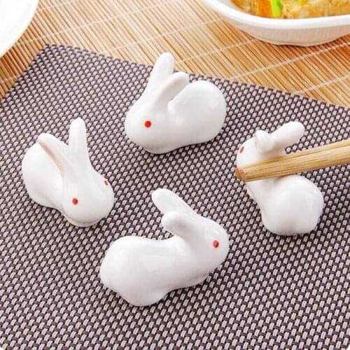 4pcs/set Chopstick Rack Household Cute Rabbit Chopstick Stand Support Ceramic Crafts Resturant Kitchen Dinner Tabeware Supply