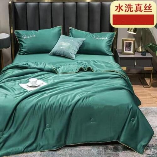 New Summer Cooling Blanket Air Condition Comforter Quilt Lightweight and Breathable Ice Silk Sofa Bed Blankets 150*200/200*230