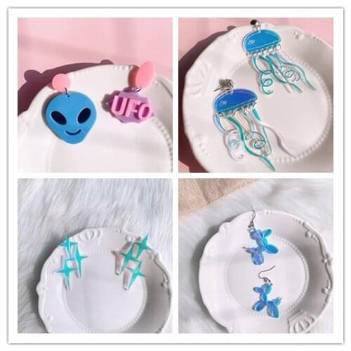 Cute Funny Alien UFO Irregular Acrylic Earrings for Women Shiny Transparent Stars Dangle Earrings Creative Party Jewelry 2021