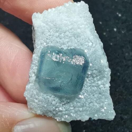 Natural blue-green fluorite mineral specimen aura meditation healing teaching collection home decoration ornament appreciation