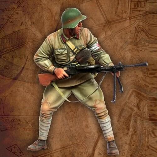 1/35 Red Army rifleman. WW2, Resin Model Soldier GK, World War II military theme, Unassembled and unpainted kit