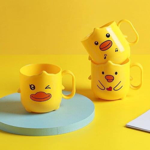 Cute little yellow duck water cup childrens wash cup plastic round cute toothbrushing cup household cup cute cartoon