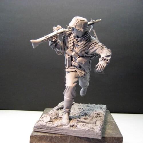 1/16 modern man officer stand (NO BASE ) Resin figure Model kits Miniature gk Unassembly Unpainted
