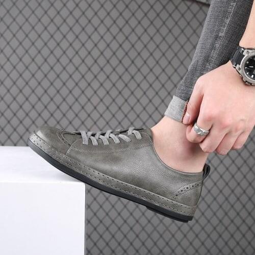 Men Shoes Fashion Mens Breathable Skateboard Shoes Men Fashion Sneakers High Quality Trainers Shoes Casual Genuine Leather Shoe