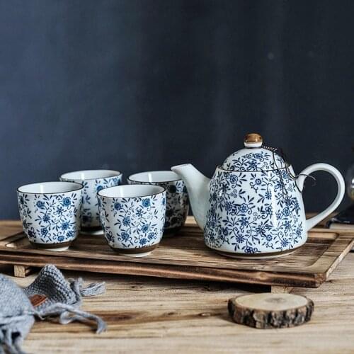 Set of Floral Teaware Underglazed Blue Ceramic Tea Kettle kungfu Tea Kettle Tea Cup with Infuser Best Gift (4 teacups + 1 pot)