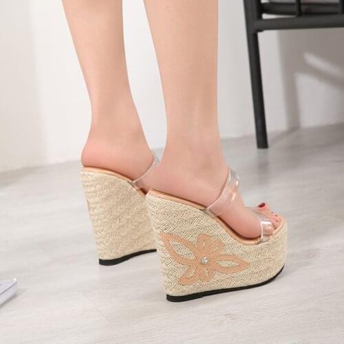 QFSHYL Women's Slippers