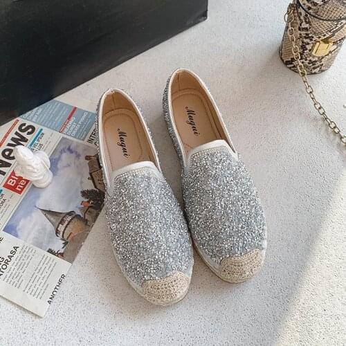 LLOGAI Women's Ballet Flats With Heels