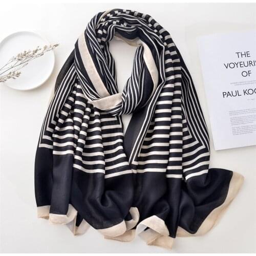 2020 Ladies Fashion Black White Striped Line Viscose Shawl Scarf Autumn Wrap Pashmina Stole Foulards Muslim Hijab Snood 180*90Cm