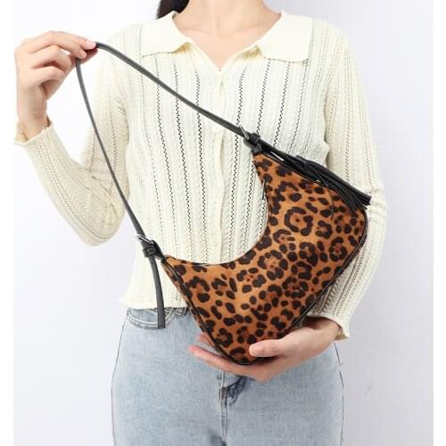 Fashion Leopard Half Moon Bag Female Large Capacity Shoulder Fold Cloud Bag Crescent Handbag Flannel Bag For Women