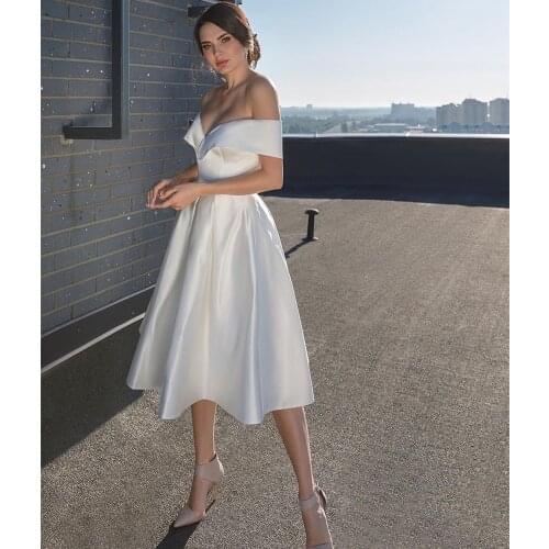 Wedding Dress Short 2021 Off Shoulder V-Neck Simple Satin Knee Length For Petite Women Stunning Robe De Mariee Simple Cheap
