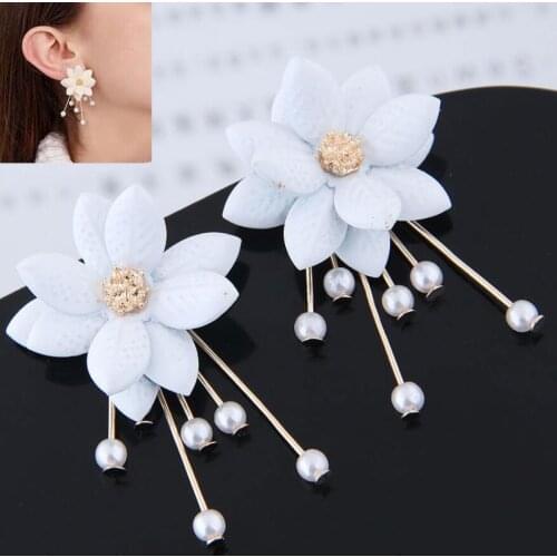 Korean Fashion New Cute Flower Stud Earrings Temperament Flower Pearl Crystal Earrings for women Costume Ear Jewelry Accessories