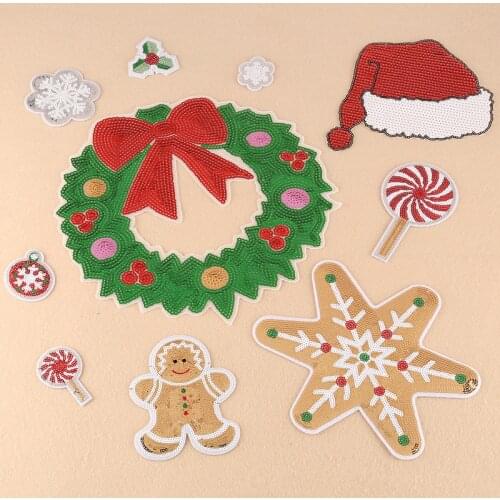 Christmas Style Patch for Clothing Iron on Embroidered Sew Applique Cute Patches Unicorn Badge DIY Apparel Accessories H