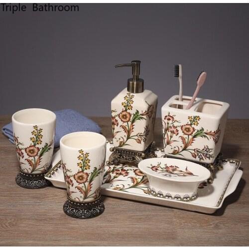 Exquisite European-style bathroom bathroom accessories set washing tools mouthwash cup soap toothbrush holder household items