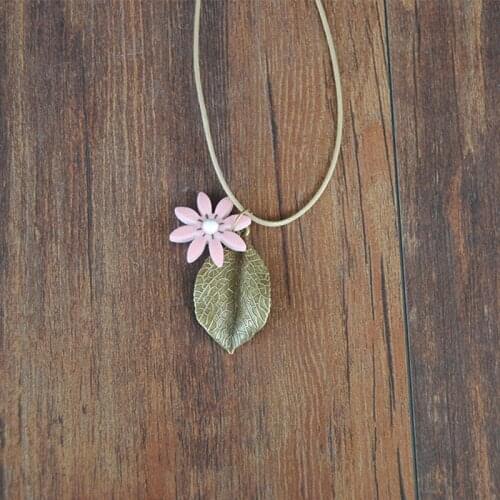 Ceramic Flower Pendants Necklace For Women Vintage Leaf Leaves Long Necklaces Sweater Chain Charms Handmade Fashion Jewelry