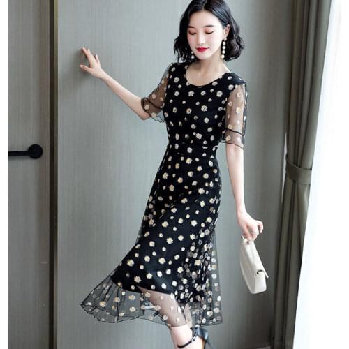 2021 Summer Elegant Chiffon Floral Print O-neck Half Sleeve A-line Mesh Patchwork Plus Size Black Red cocktail Dresses 640
