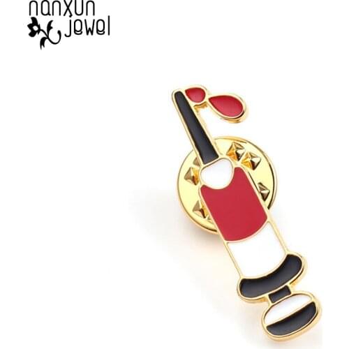 Creative Syringe Brooch Enamel Pin Charm Medical Badge Metal Pins Women Backpack Accessories Jewelry Gifts for Doctor Friends