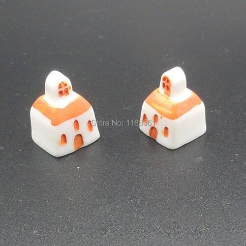 1pcs/lot Resin church house 18mm Ornaments Micro landscape Ornaments Creative Home Gardening Decorations A006-8