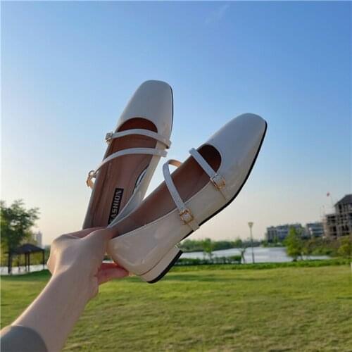 Retro Square Toe Elegant Temperament Small Leather Shoes Spring And Summer New All-Match Shallow Mouth Ladies Single Shoes