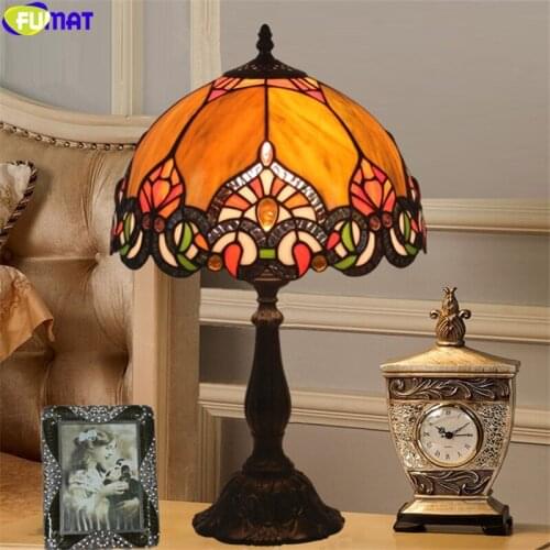 FUMAT Tiffany Style Desk Lamp Stained Glass Chili Gemstone Table Light Orange Color Lampshade Alloy Frame Base Handcraft Arts
