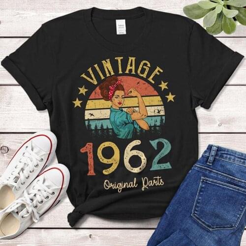 Vintage 1962 Quarantine Edition T-Shirt Women Rosie 59 Years Old 59th Birthday Party Gift Idea Mom Wife Friend Funny Retro Tee