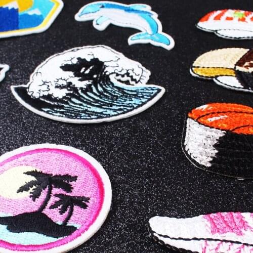 Japanese Style Sushi Cartoon Patches Embroidered Patches For Clothing Kanagawa Sea Iron on Patch Sew Patch Stickers For Clothes