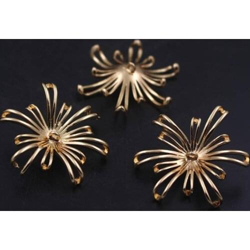 20pcs Brass Casted Connectors Pendant Chrysanthemum Flower Charms Quality DIY Women Tassel Earrings Supplies Jewelry Accessories