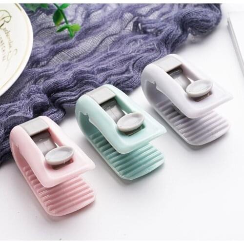 6PCS Non-slip Duvet Quilt Clips Quilt Blankets Fastener Clip Anti-run Kick Buckle Duvet Sheet Fixer Quilt Cover Holder