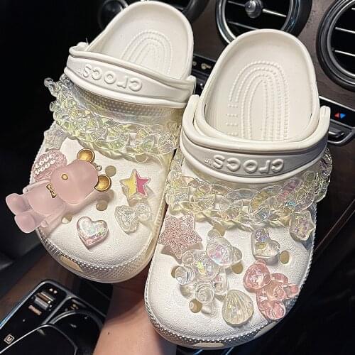 2021 New Brand Cute Croc Charms Vintage Clogs Charms Three-dimenonal Shoe Charms Chain Pink Bear Shoe Decoration Fashion