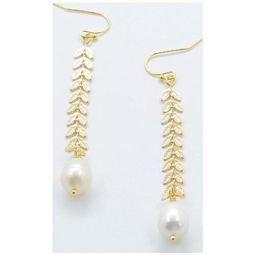 LONDANY Natural Freshwater Pearl Pendant Leaf Golden Long Earrings Women Earrings Leaf earrings