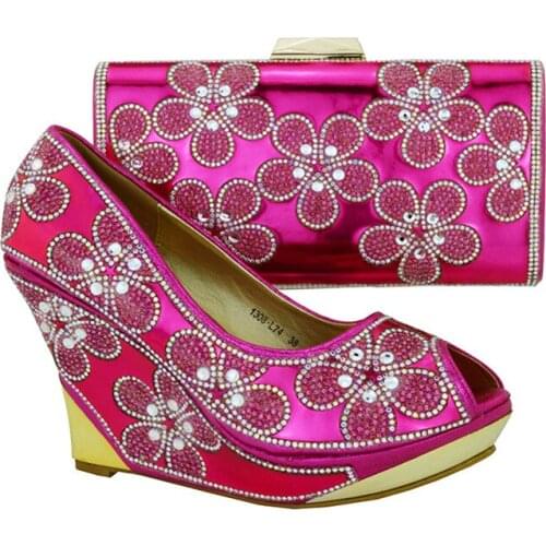 Wonderful fuchsia women pumps with nice rhinestome flower decoration african shoes and purse set 1308-L74,heel 10.5 CM