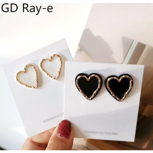 New Temperament Retro Style Simple Lovely Heart Stud Earrings
