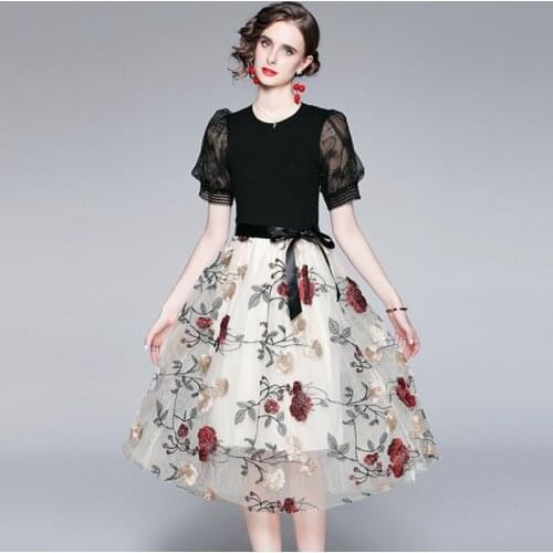 Elegant Lady Mesh Patchwork Knitted Summer Fall New O-Neck Short Sleeve Knitted Flower Embroidery One-piece Sweater Dresses