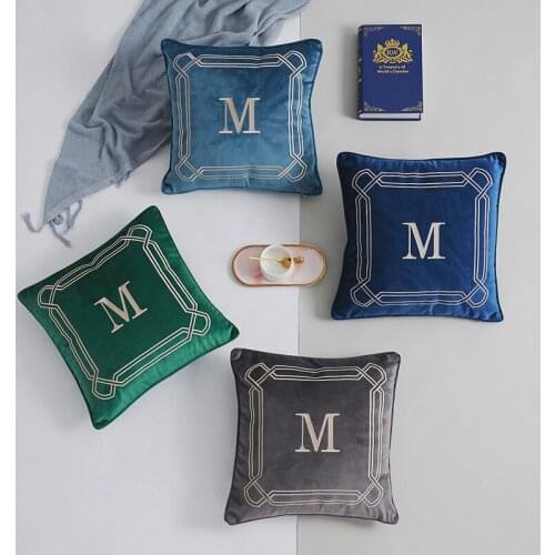 Luxury Nordic Throw Pillowcase 45x45cm Home Decor Dutch Fleece Pillow Covers Letter M Embroidery Washable Cushion Cover T600