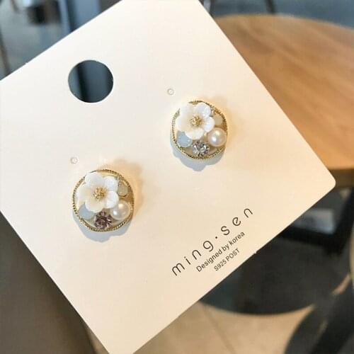 2020 New Womens Earrings Delicate Elegant Temperament Flower Round Earrings for Women Bijoux Korean boucle Jewelry Wholesale