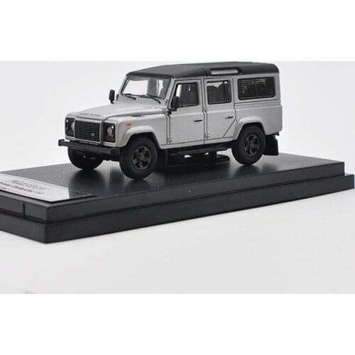Diecast 1/64 Scale Defender 110 Long Axis Simulation Alloy Off-road Vehicle Car Model Decoration Gift Hot Toys