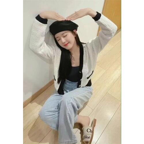 Japanese 2021 early autumn new product small fragrance style V-neck color-blocking button tweed knitted cardigan women