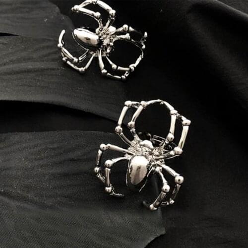 Gothic Simulation 3D Spider Ring Punk Style Halloween Spoof Tricky Toy Accessories Halloween Spider Rings for Unisex Adjustable