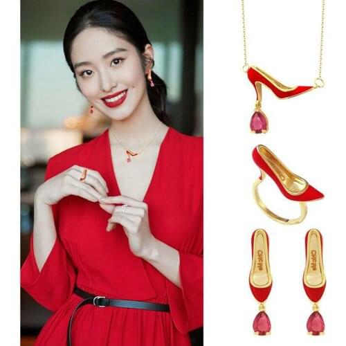 2018 Fashion Jewelry New Gold Chain Red Enamel Crystal High-heeled Shoes Necklace Kolye Colar Choker Statement Necklace Women